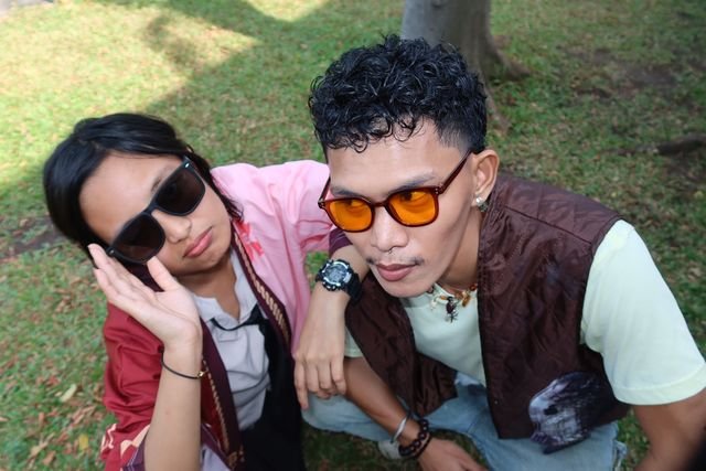 Two team members in sunglasses at the Gensan meetup